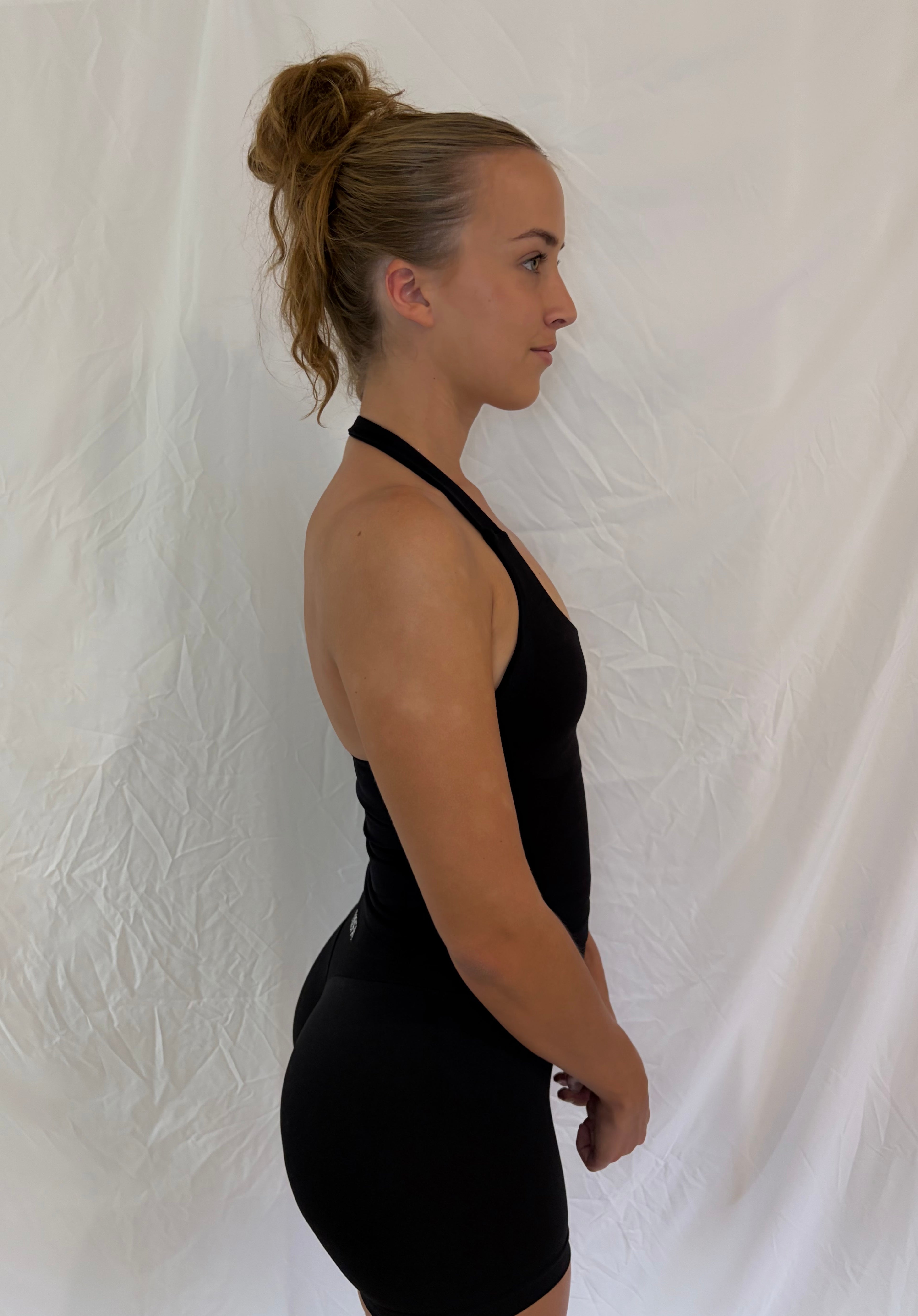 Signature Sculpt Scoop Tank Black