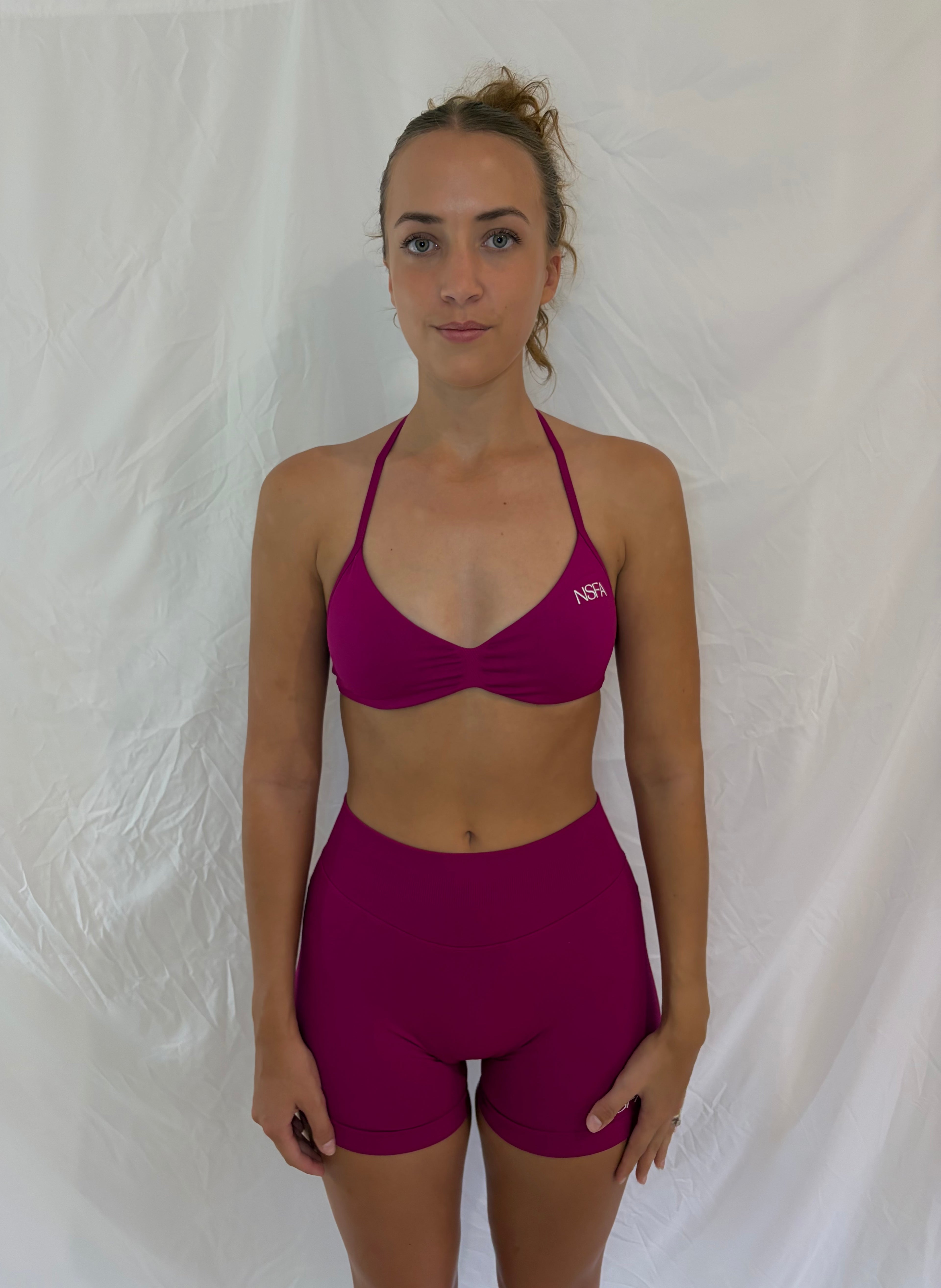 Signature Sculpt Scrunch Halter Bra Berry