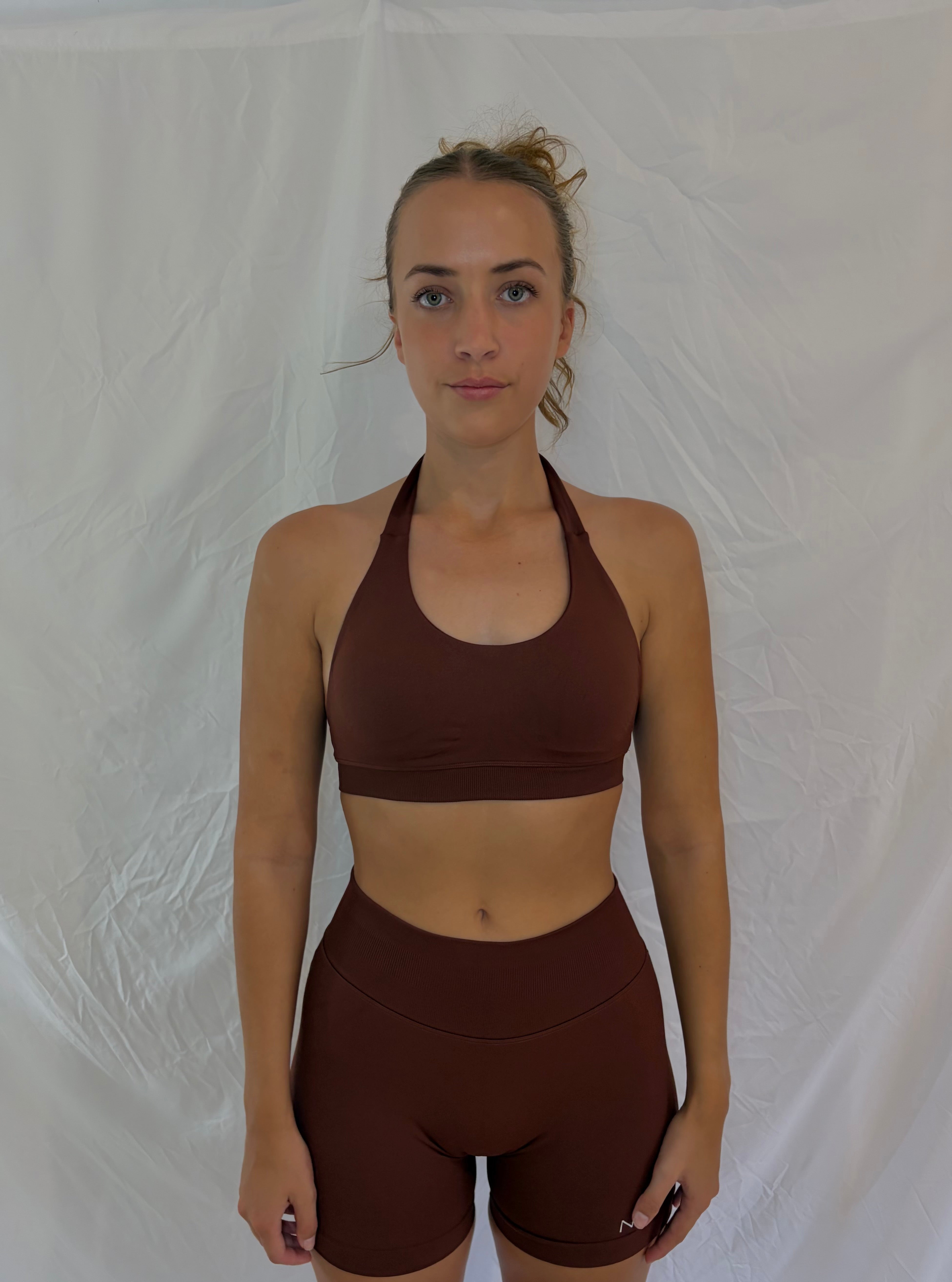 Signature Sculpt Scoop Halter Bra Mocha – Non Stop Flow