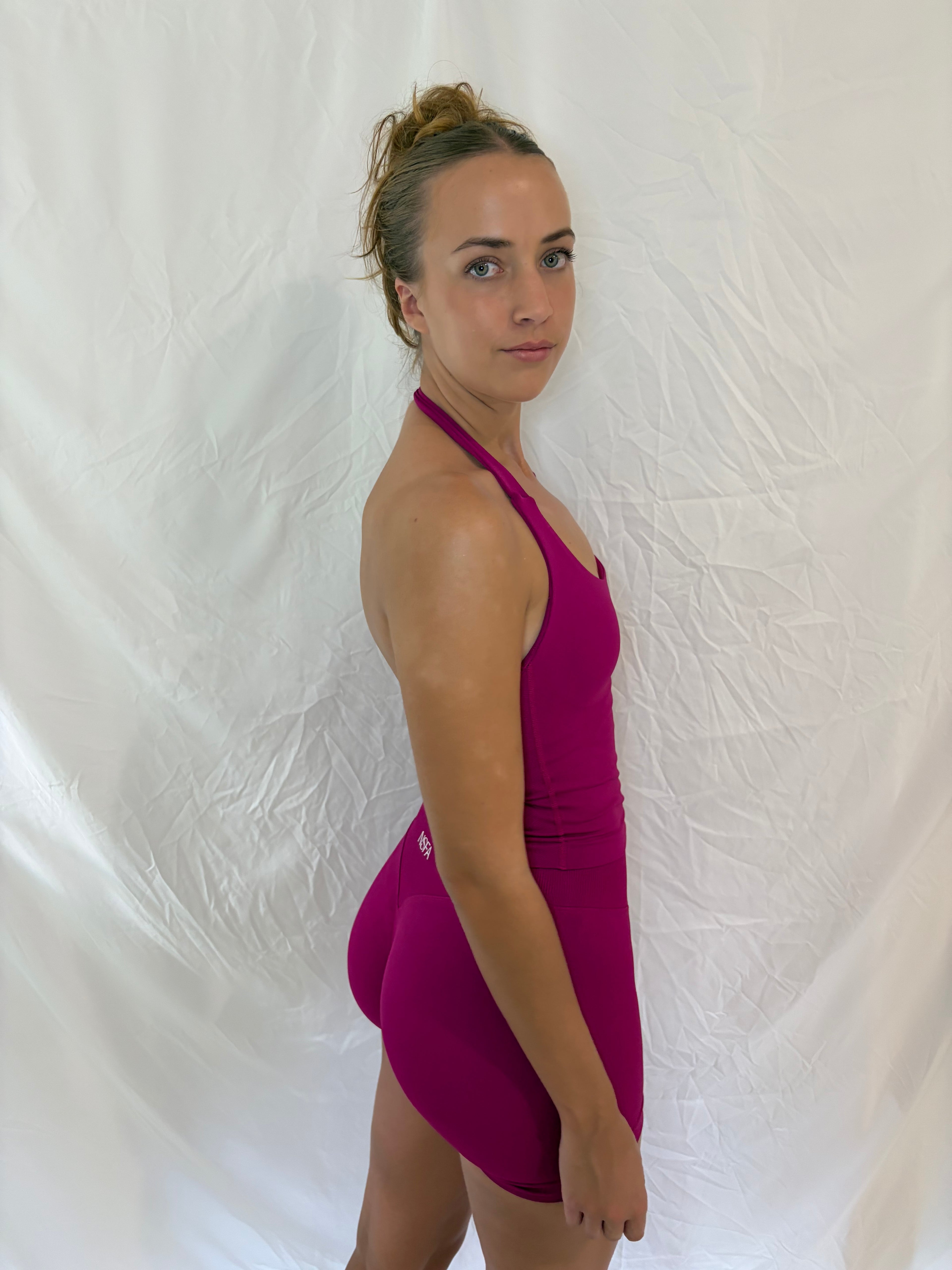 Signature Sculpt Scoop Tank Berry