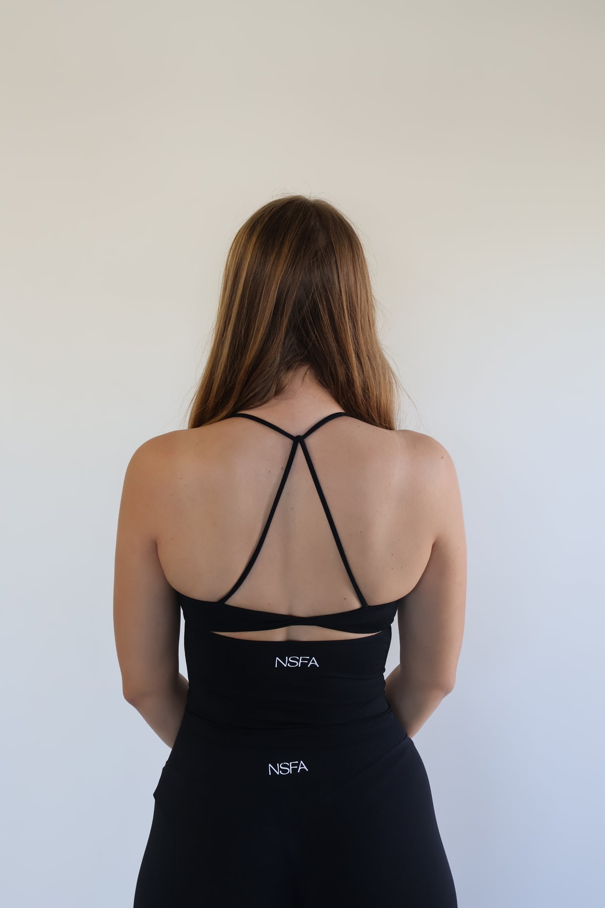 Signature Sculpt Twist Tank Black