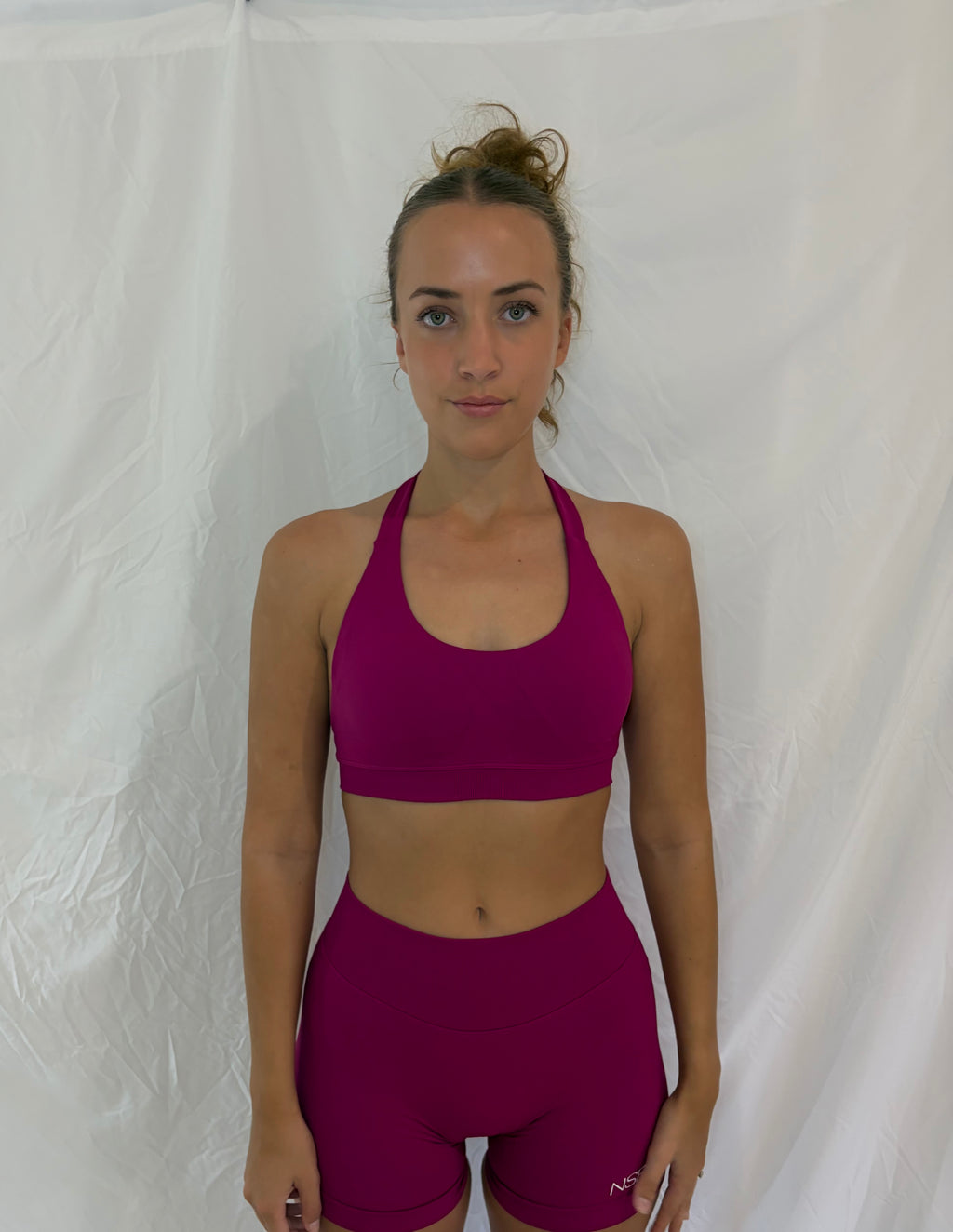 Signature Sculpt Scoop Halter Bra Berry