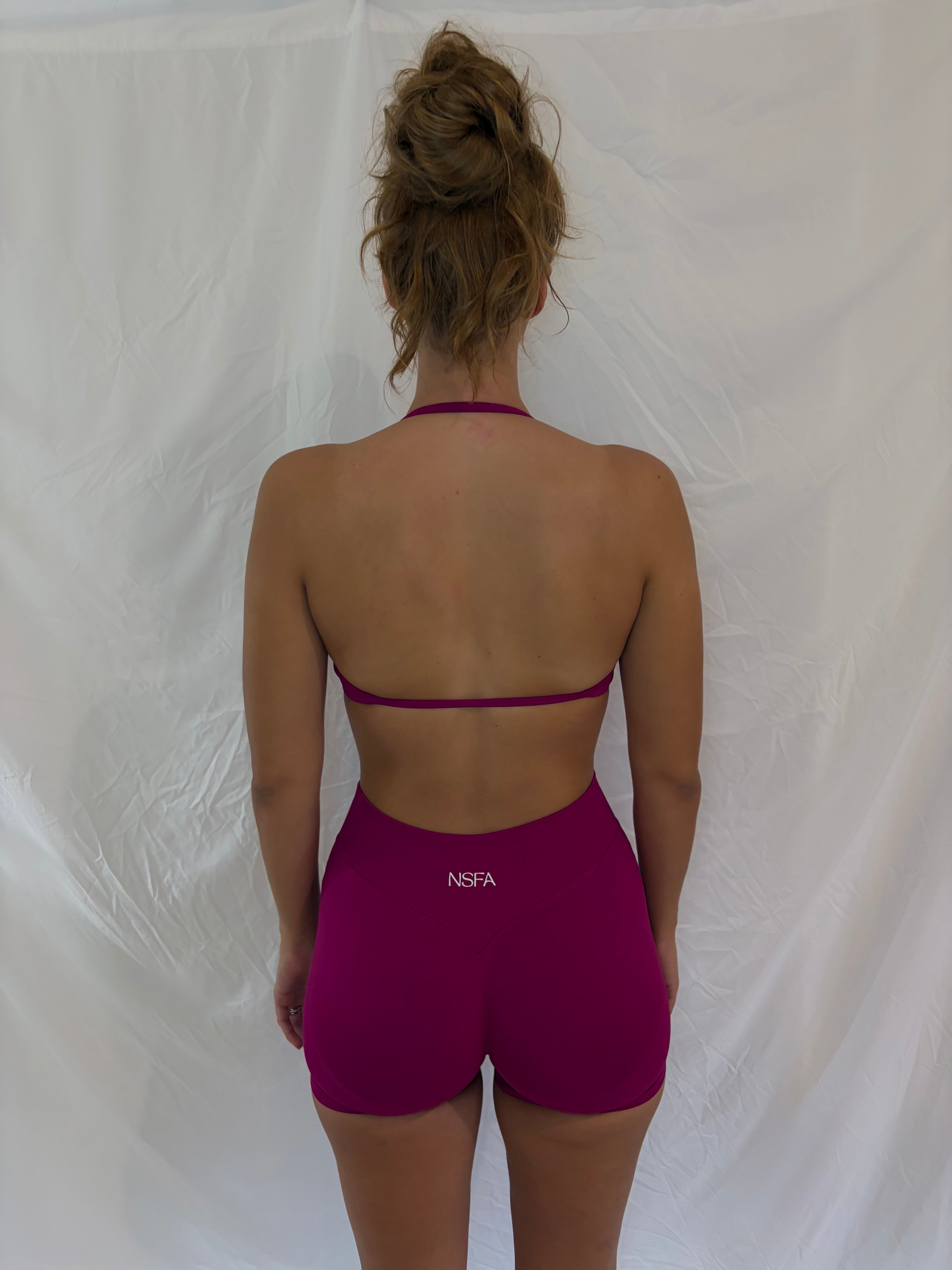 Signature Sculpt Scrunch Halter Bra Berry