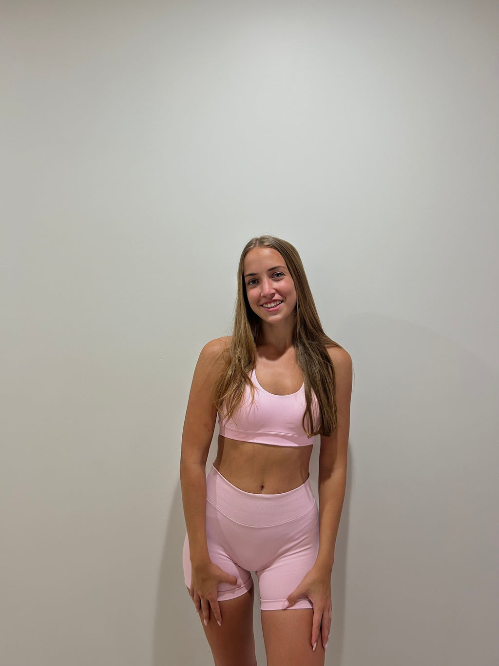 Signature Sculpt Scoop Halter Bra Blush