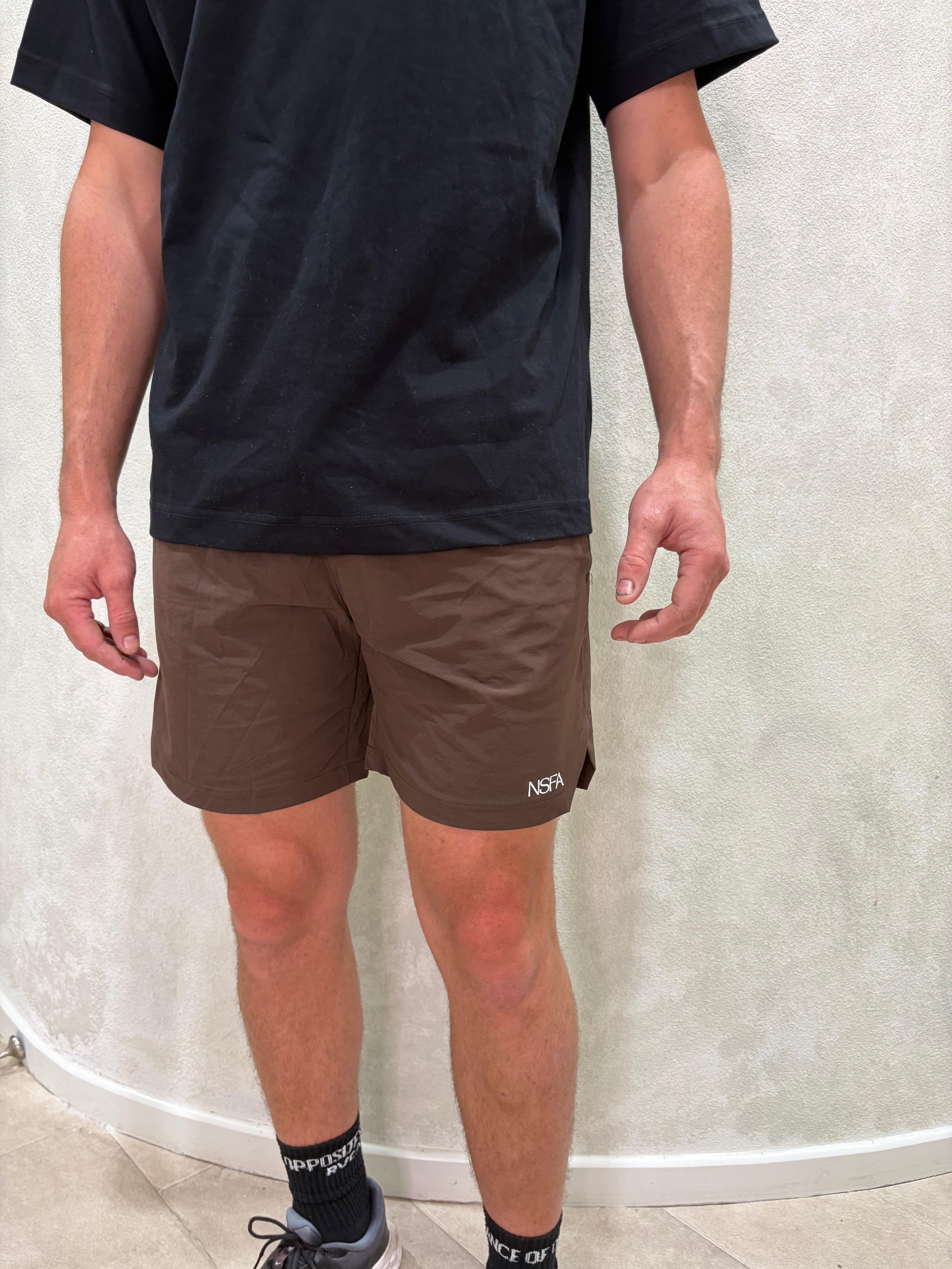 Core Performance Shorts Brown