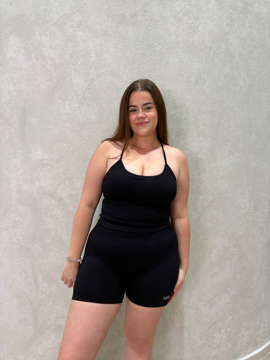 Core Invisible Scrunch Shorts Black