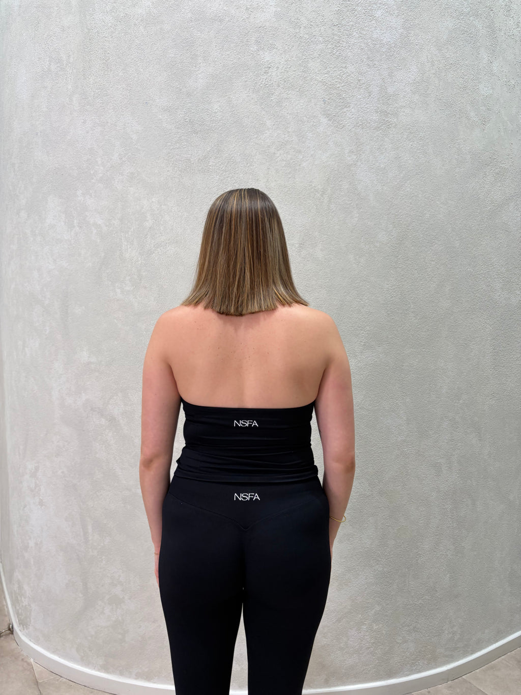 Signature Sculpt Scrunch Tank Black