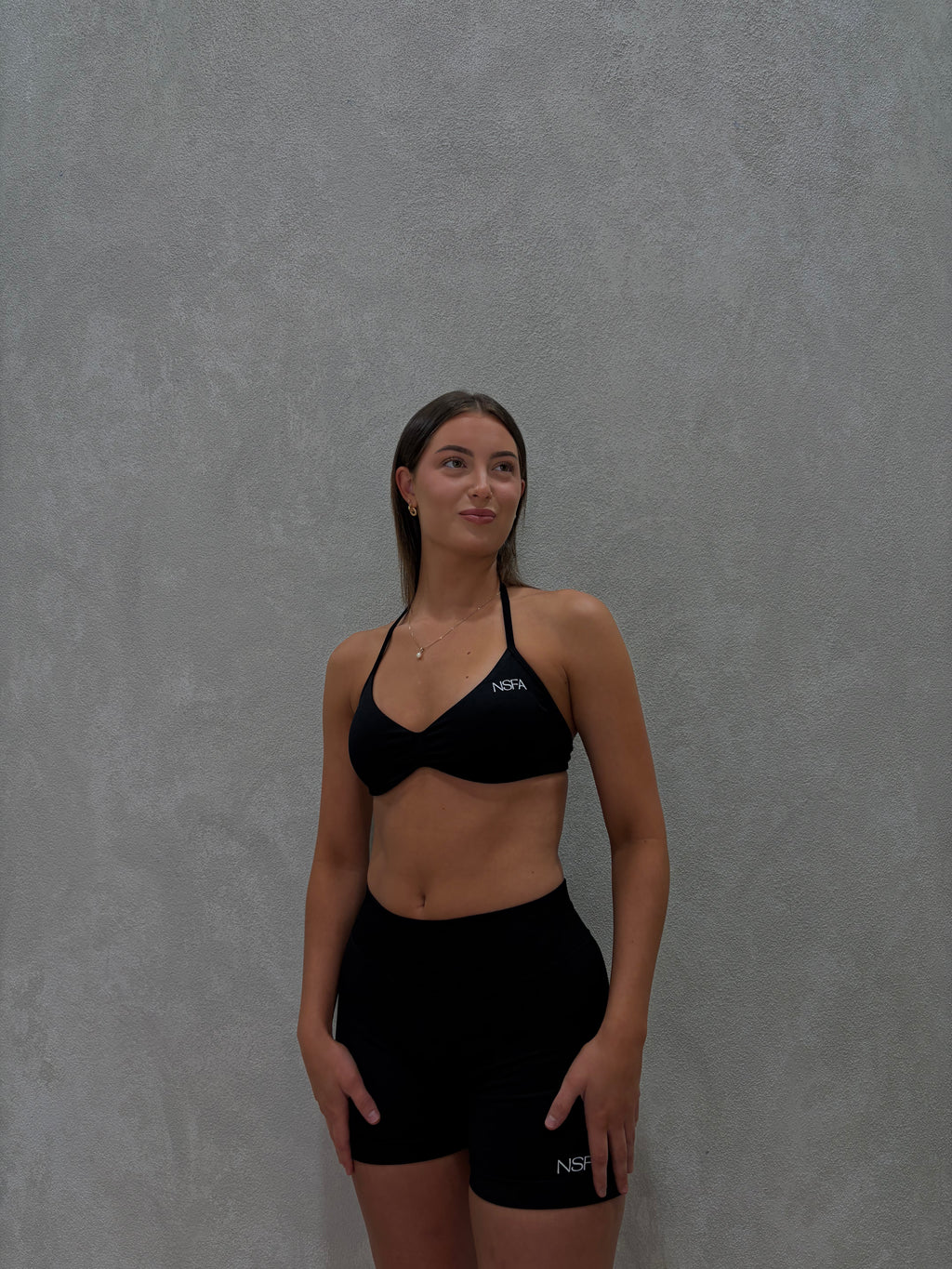 Signature Sculpt Scrunch Halter Bra Black